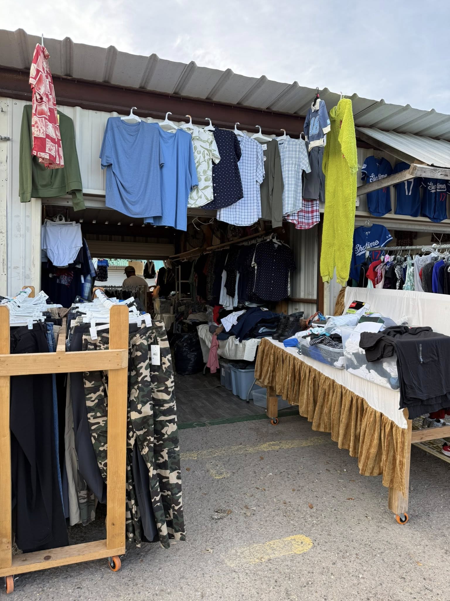 Aqui los esperamos en La Gran Pulga de Hidalgo LOCAL I 7 y 8