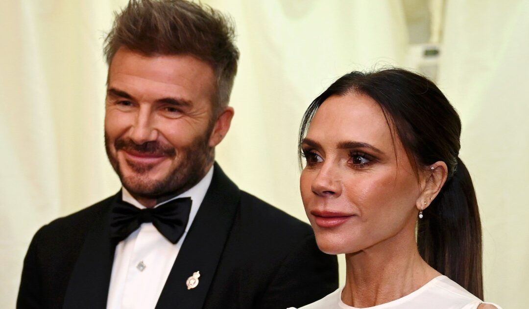 Victoria Beckham publica a David en una honda