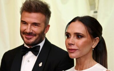 Victoria Beckham publica a David en una honda
