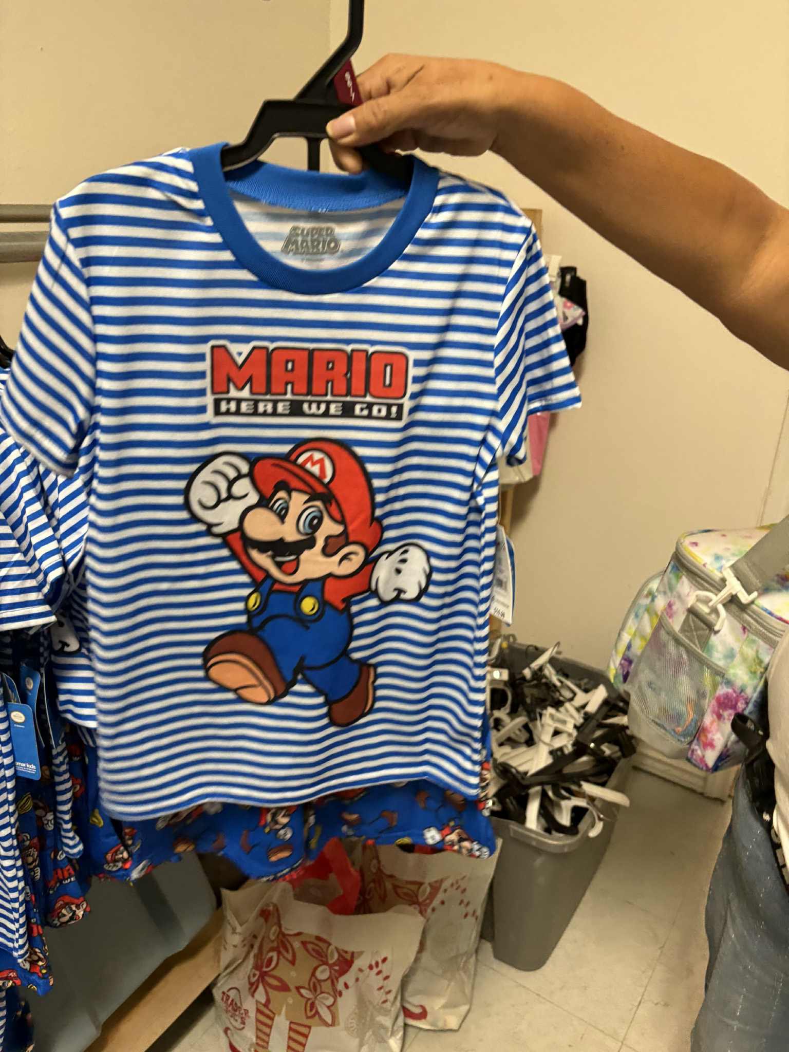 Disposable $6 

Ay talla 4 5 7 y 8