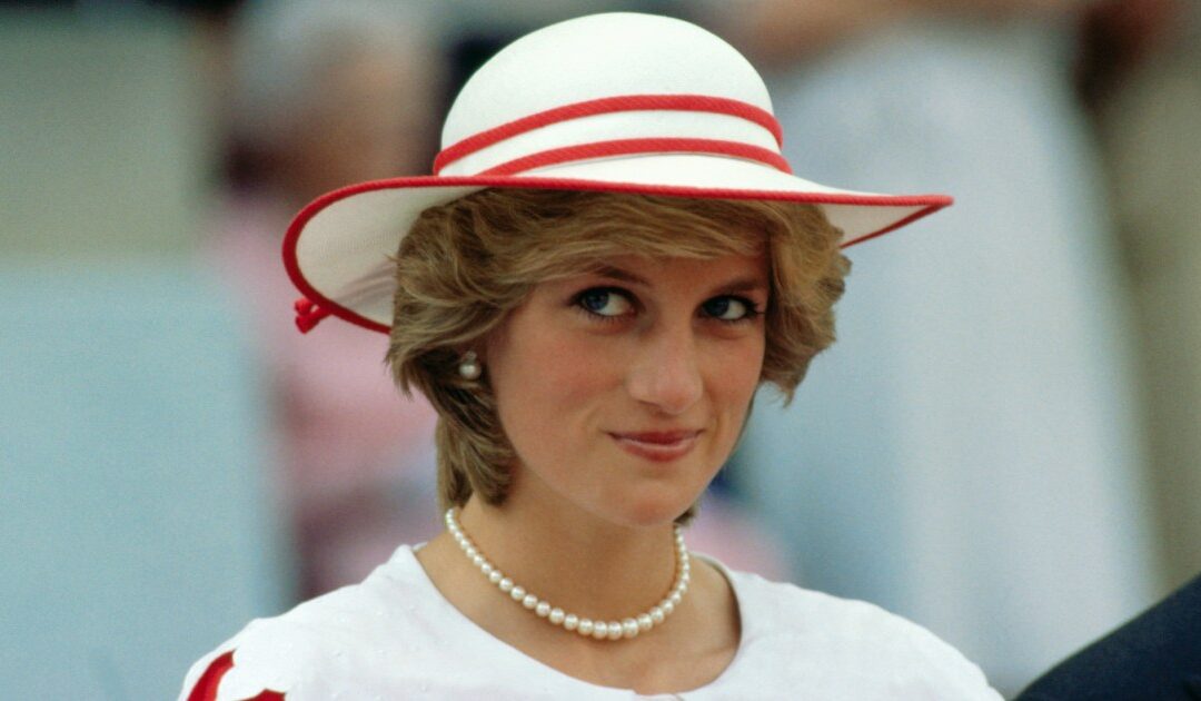 Charles Spencer honra el cumpleaños de la princesa Diana con una foto rara