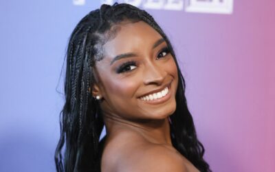 Simone Biles acaba de darle al clásico LBD un toque vanguardista