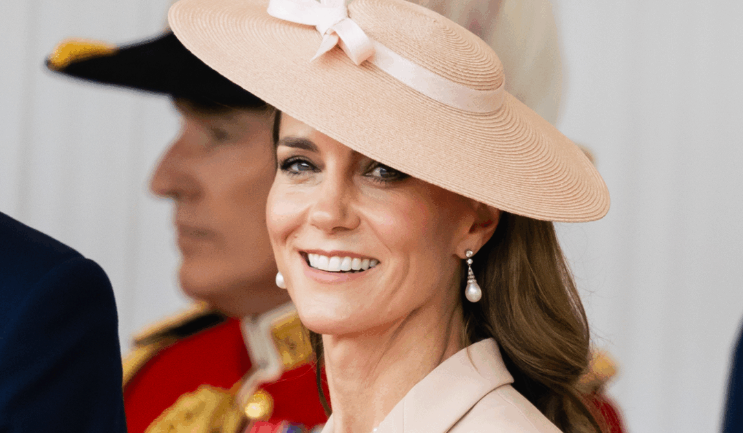 Camera captura una foto llamativa de Kate Middleton en hermosa tiara