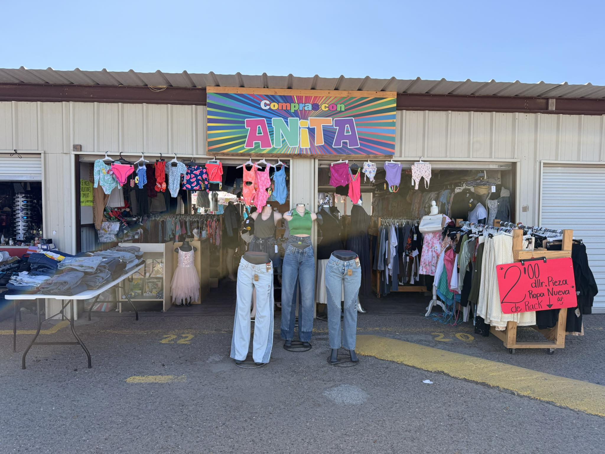 En La Gran Pulga de Hidalgo pasillo i # 19 20 21 22